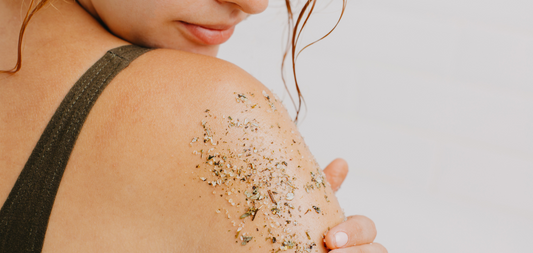 Prolongez votre bronzage avec notre soin gommant spécial rentrée